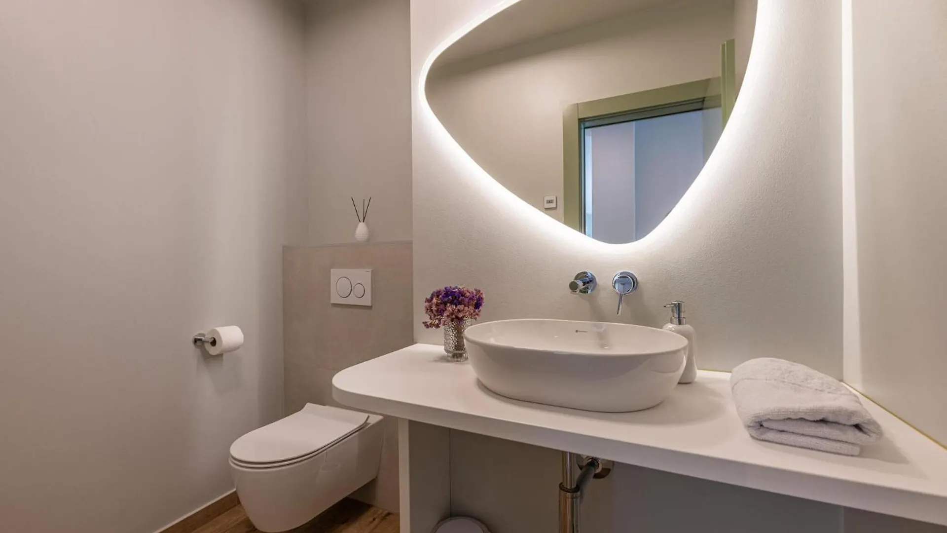 3 Bedroom Lovely Home In Hum Kroatien