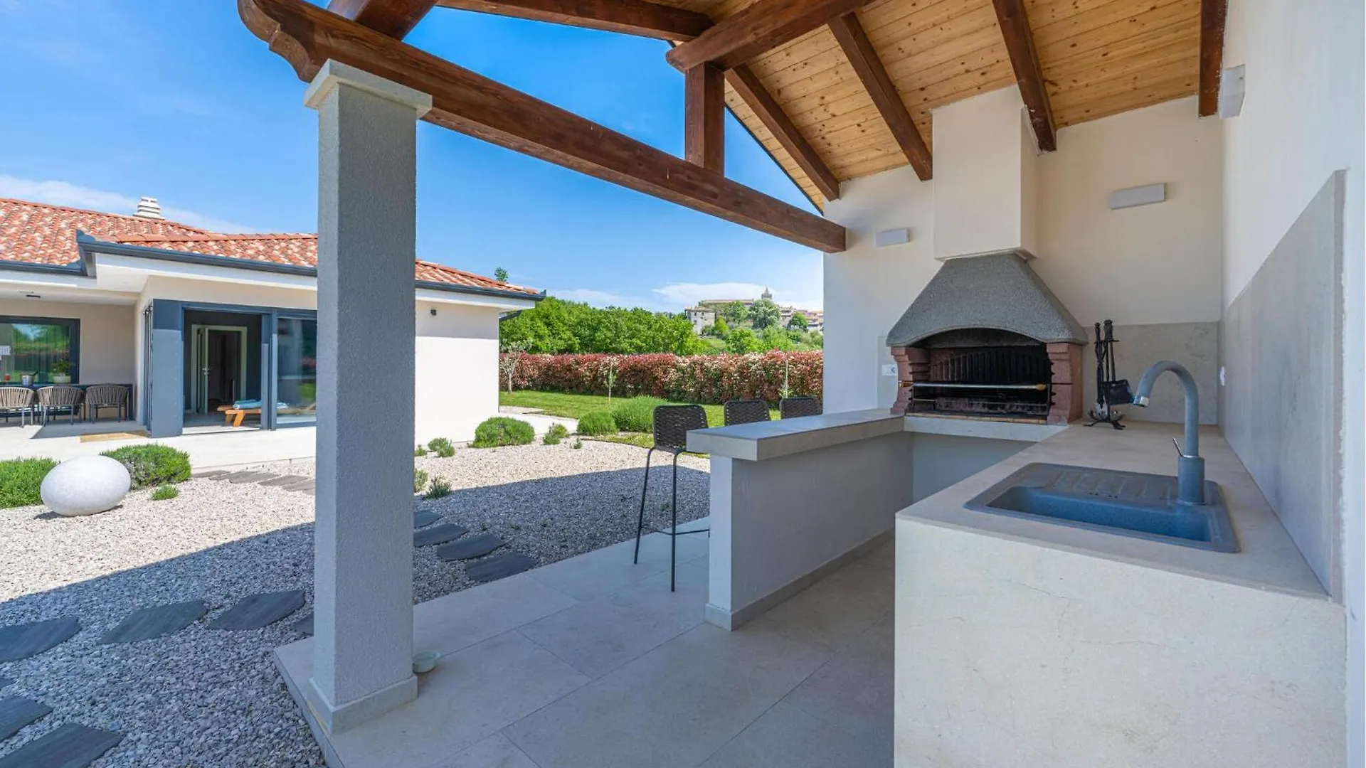 3 Bedroom Lovely Home In Hum Kroatien